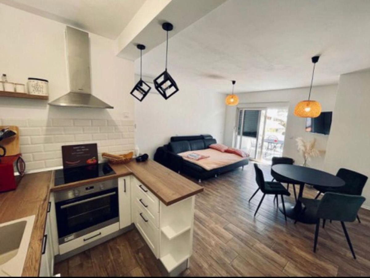 Apartments Martina Tisno Dış mekan fotoğraf